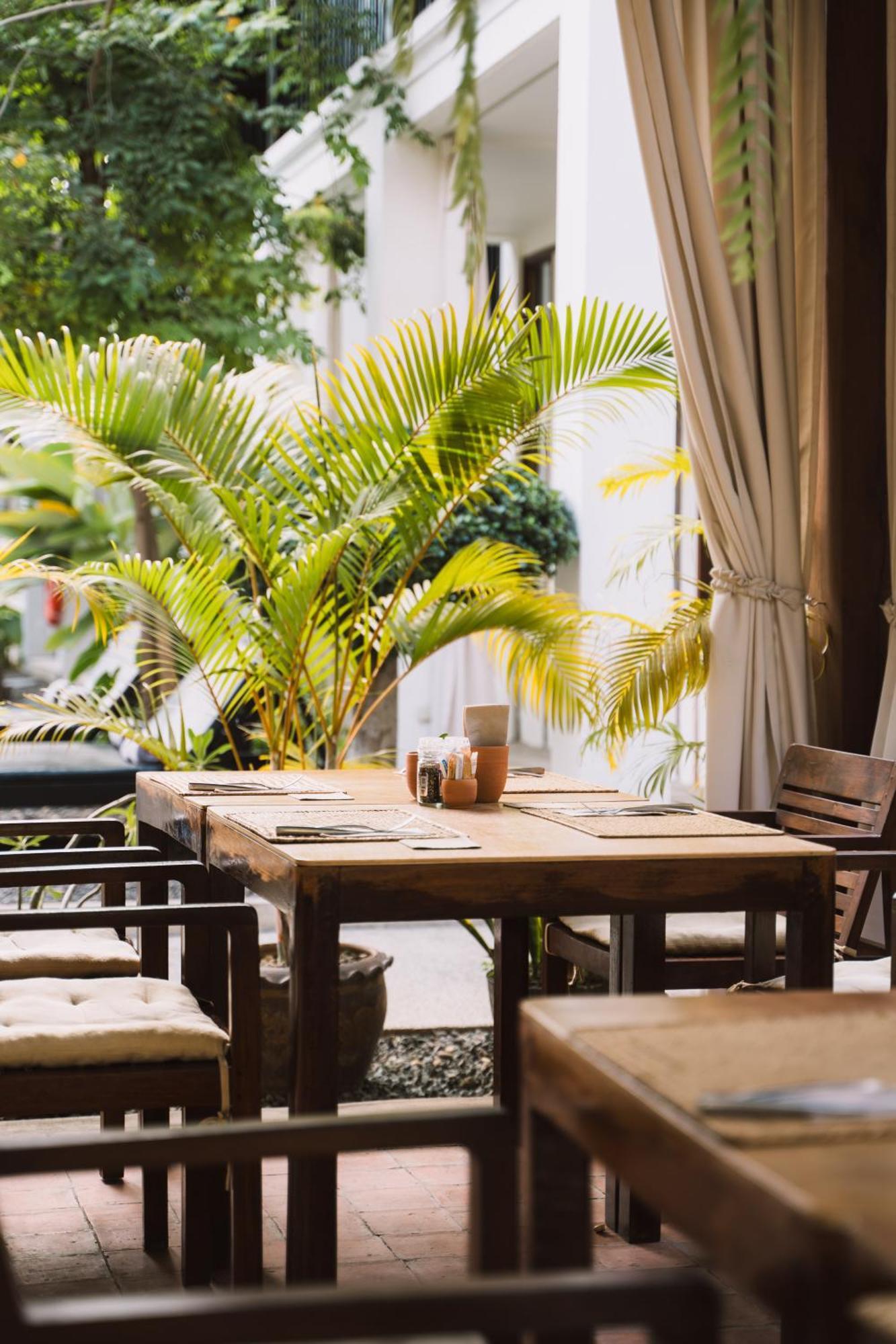 Le Sen Boutique Hotel Luang Prabang Exterior photo